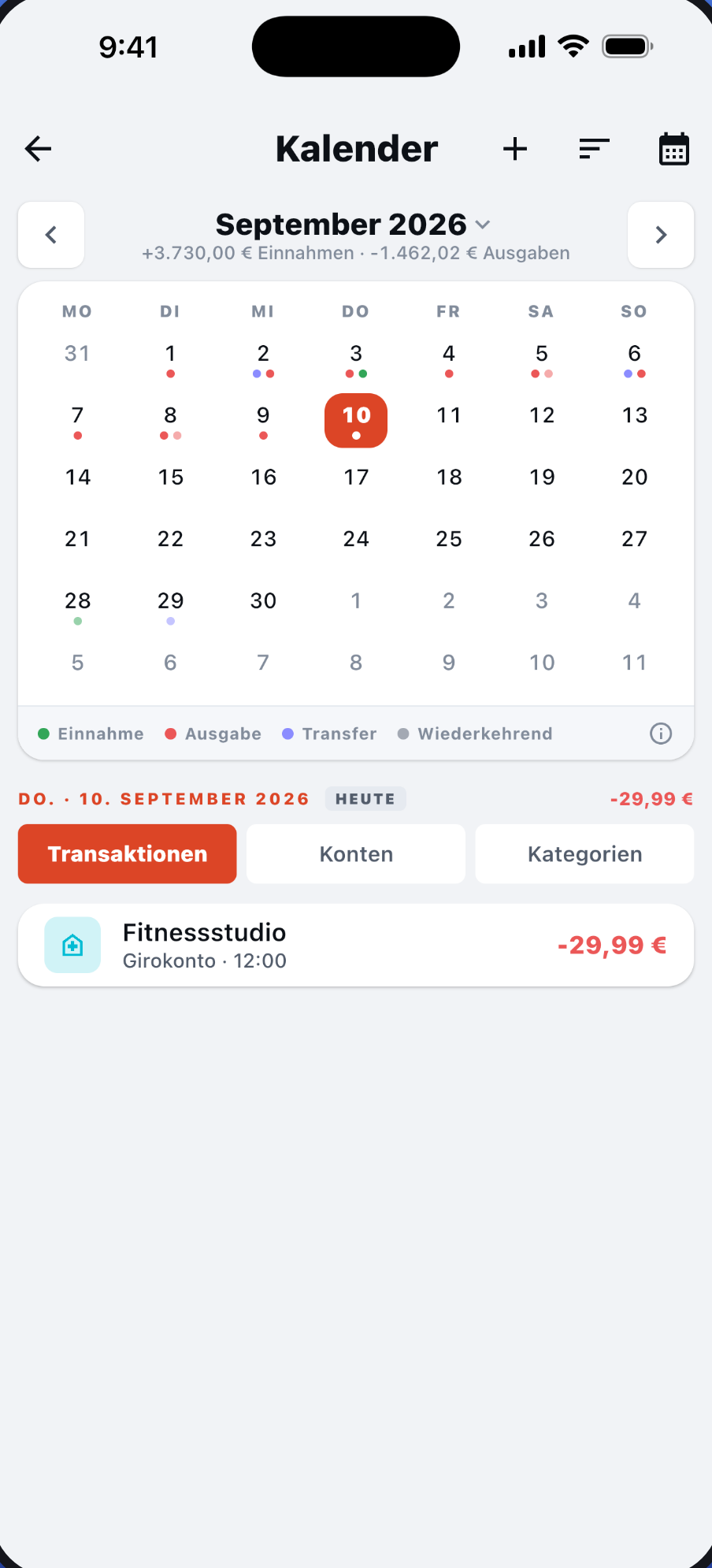Kalenderansicht in CashOwl mit Einnahmen, Ausgaben, Transfers und wiederkehrenden Buchungen pro Tag